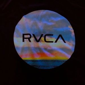 NWOT RVCA Men's T-shirt Ocean Sun thru the Clouds